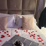 Konukevi Luxury Masaniello 4*