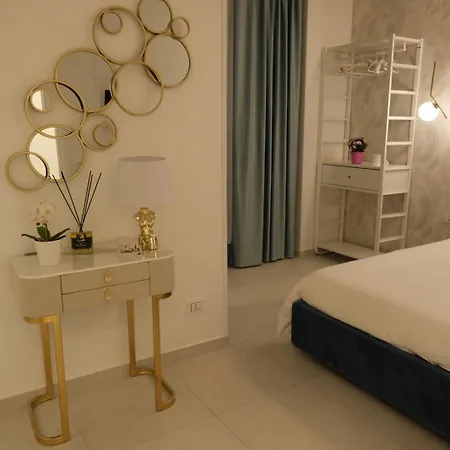 Luxury Masaniello 4* Neapol