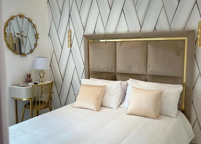 Πανσιόν Luxury Masaniello 4*